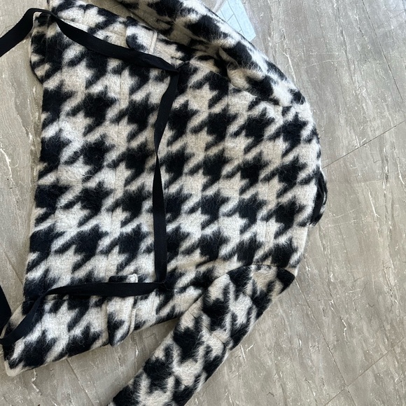 En Thread Coat Houndstooth pattern size small - Picture 7 of 9